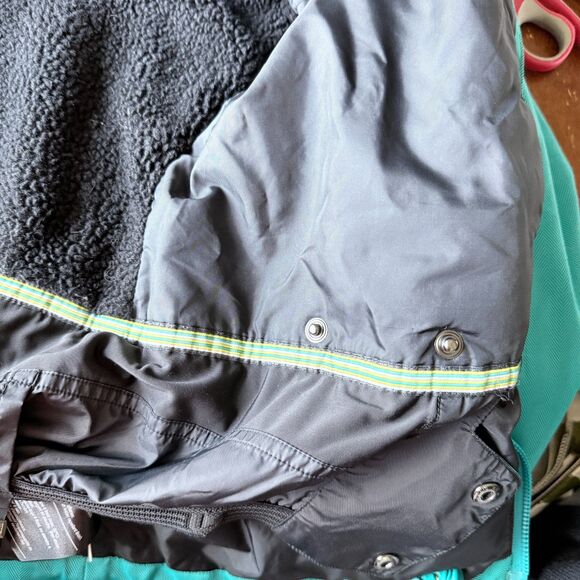 Burton Women’s DRYRIDE Teal Document Ski/Snowboarding Jacket - Picture 9 of 9